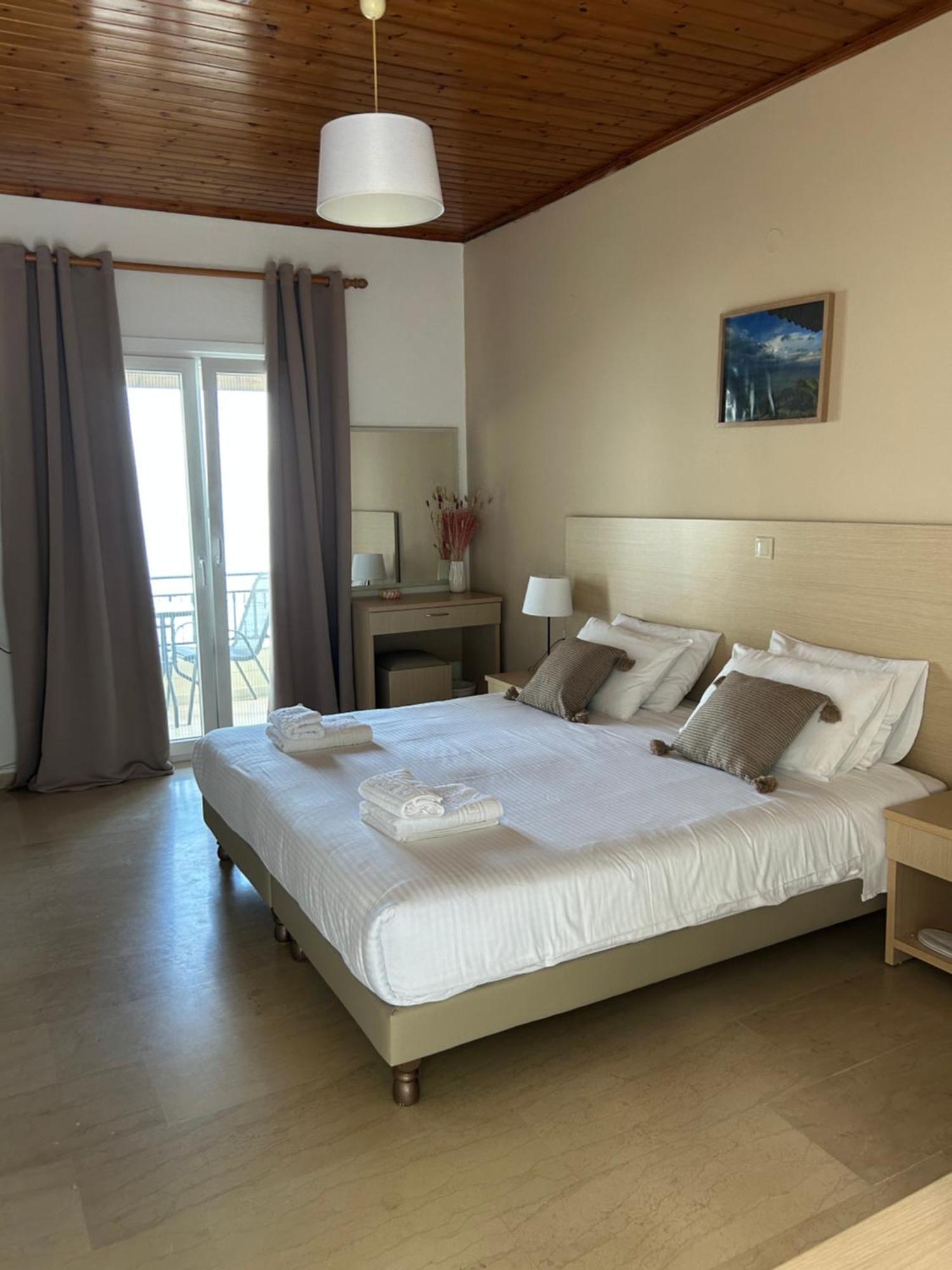 Akrogiali Rooms Vukarí Kültér fotó